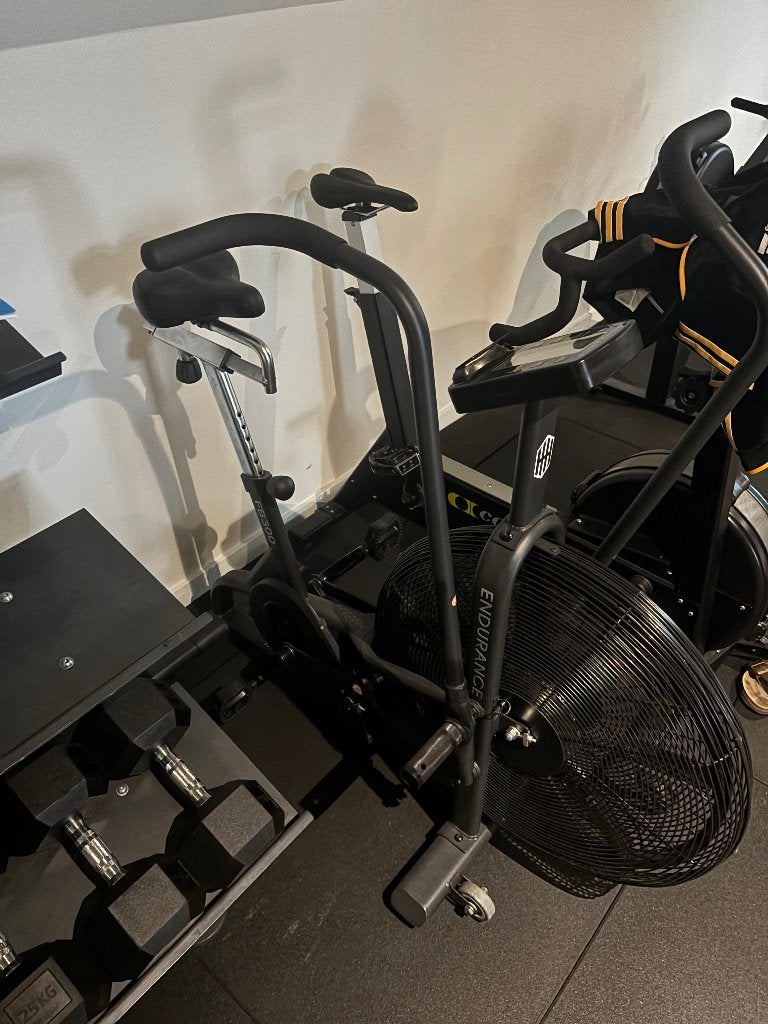 Air bike-FB300B Fan Bike, Sport en Fitness, Fitnessapparatuur, Ophalen, Spinningfiets, Zo goed als nieuw, Metaal