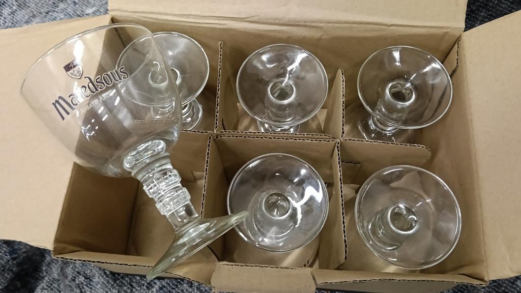Maredsous bierglazen, Verzamelen, Ophalen