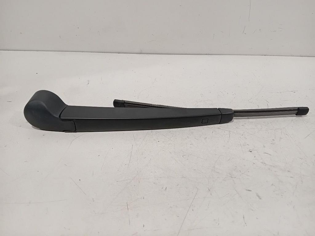 Ruitenwisserarm achterruit Volkswagen Golf, Auto-onderdelen, Onderdelen@venauto.nl, Van der Ven Autorecycling B.V., Gebruikt, Ettenseweg 76, 4706 PB Roosendaal, The Netherlands