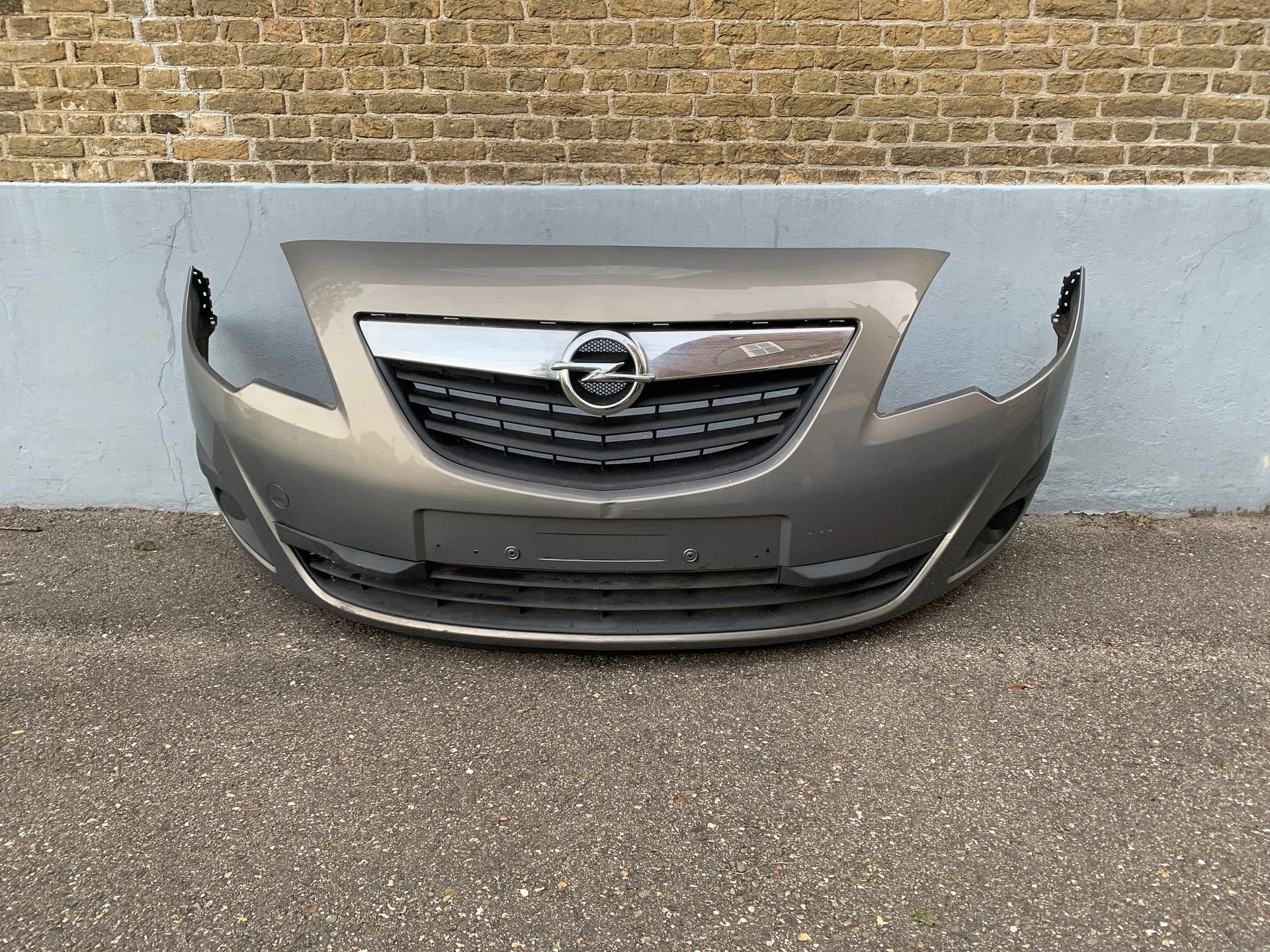 voorbumper opel meriva B 2010 tot 2014 goud 13267699, Auto-onderdelen, Gebruikt, -, Voor, -