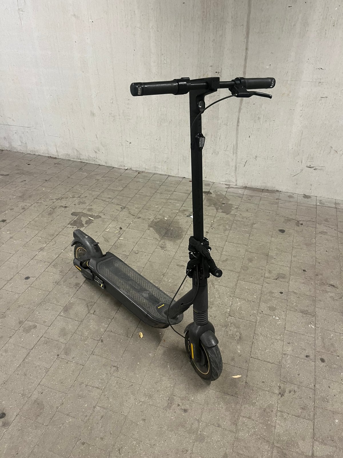 Ninebot G2 MAX, Fietsen en Brommers, Ophalen, Zo goed als nieuw, Elektrische step (E-scooter)