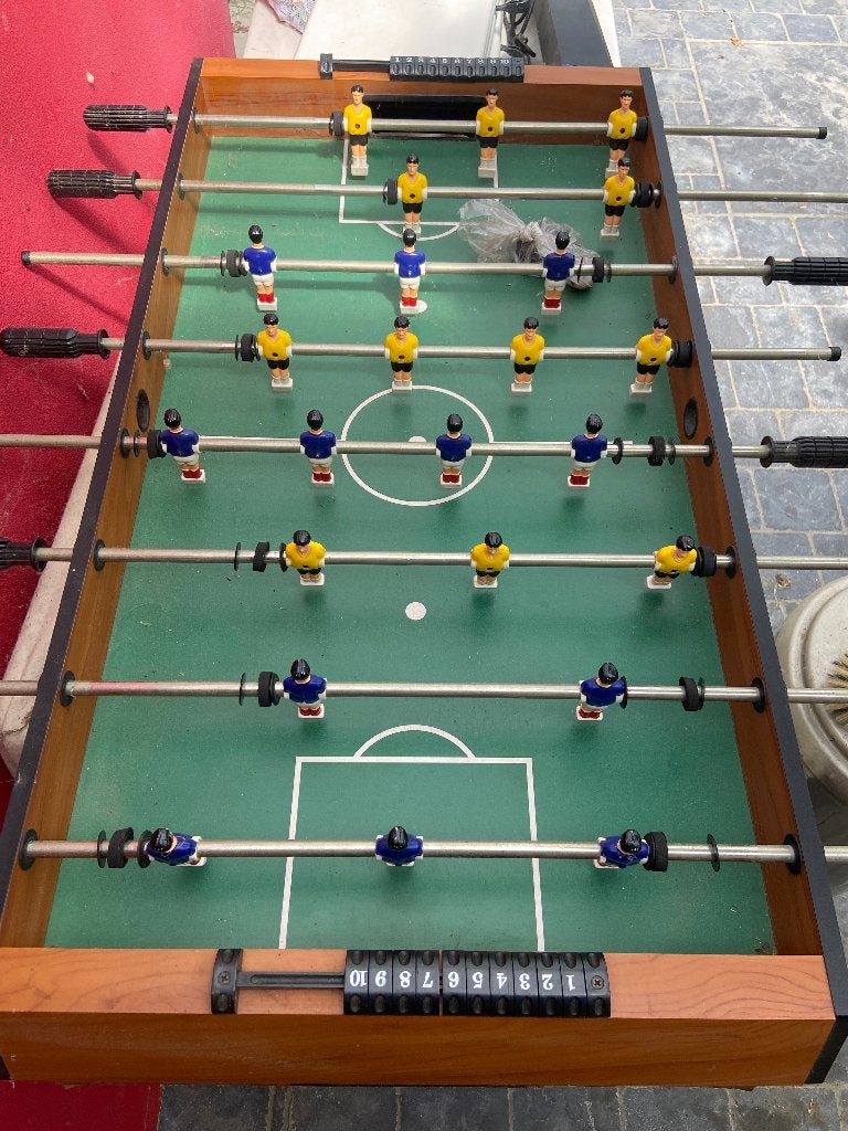 Kickertafel, Ophalen, Gebruikt
