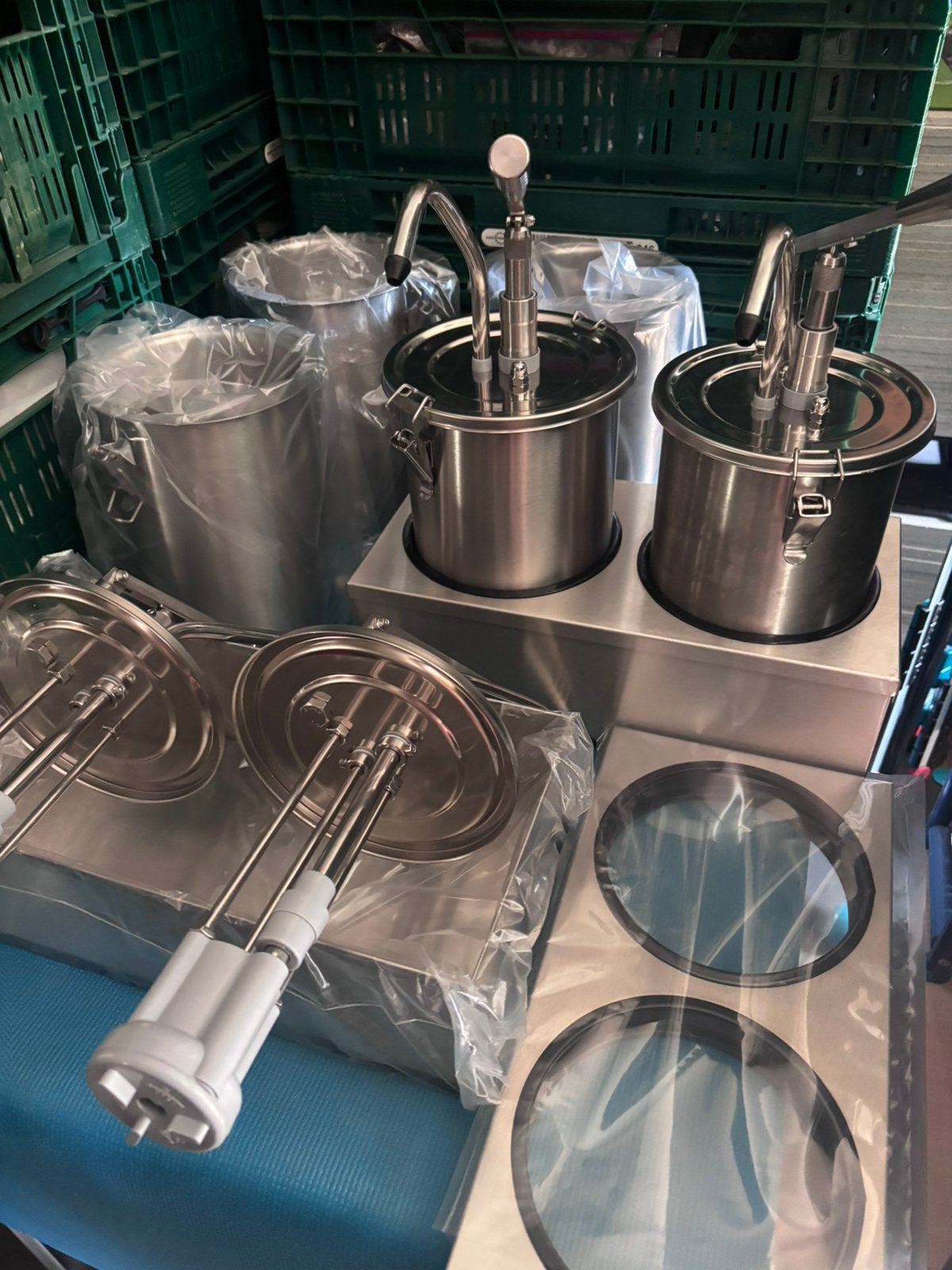 Nieuwe Sausdispensers incl houder 10 l 6 stuks, Ophalen of Verzenden