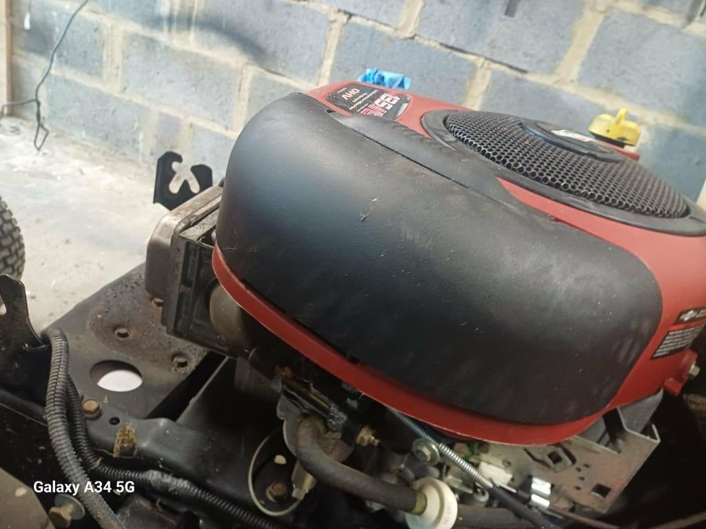 Maaimachine, tractormotor, Ophalen, Gebruikt, Elektrische starter, 120 cm of meer