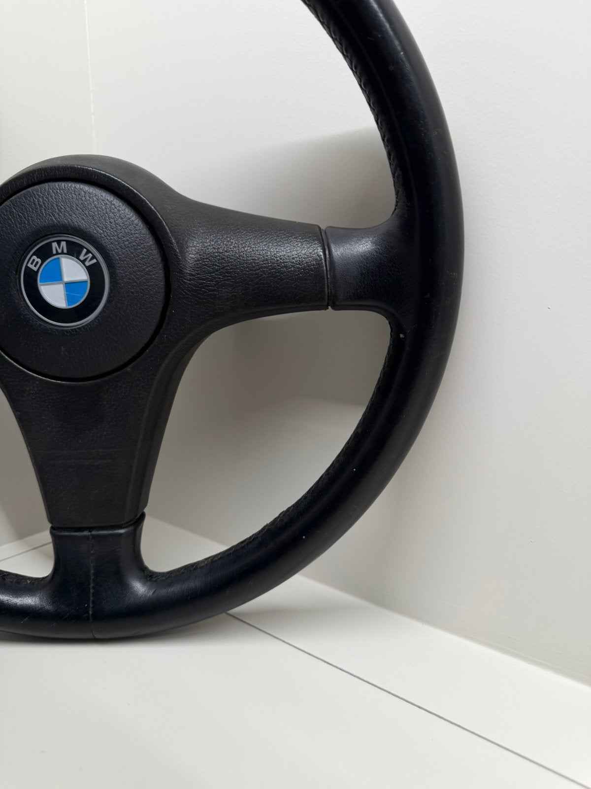 Volant bmw e30/e32/e34, Autos : Pièces & Accessoires, Enlèvement ou Envoi, Utilisé