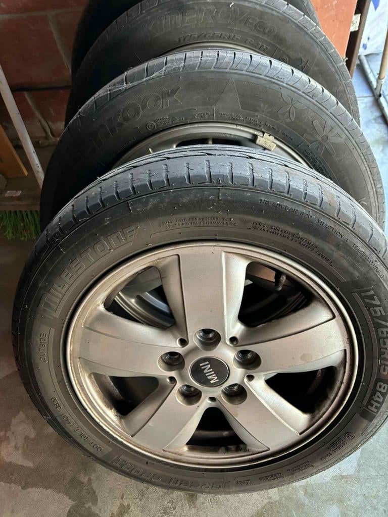 Pneus d'été Mini Cooper avec jantes - bon état, Enlèvement, Pneus été, Jante(s)