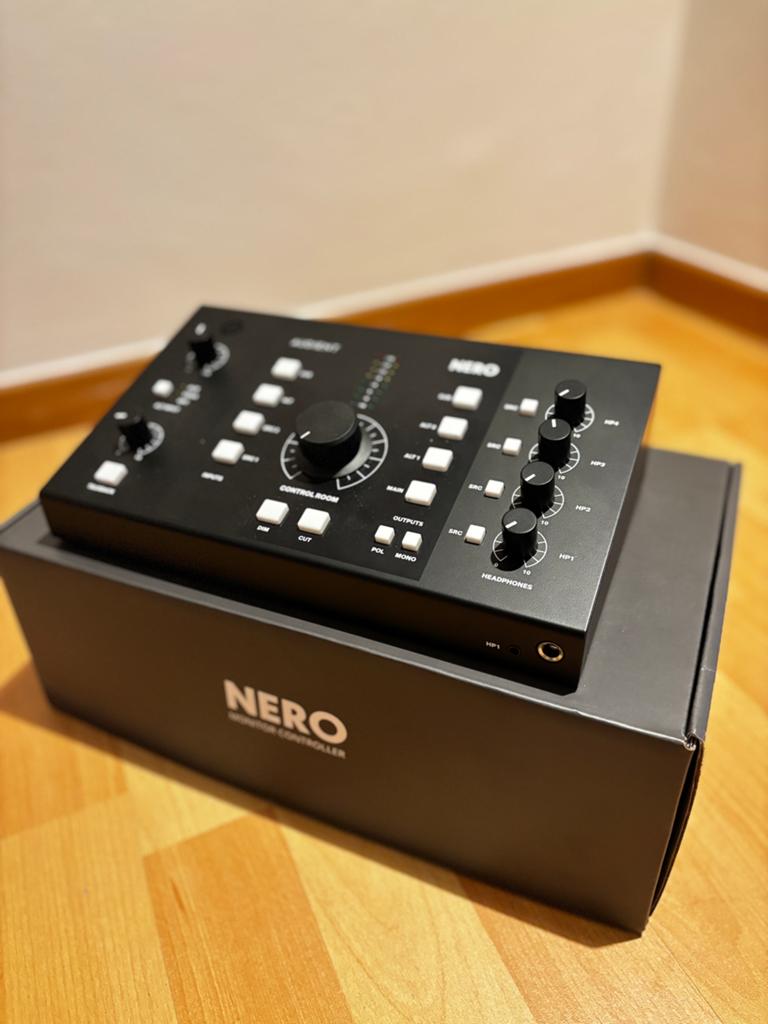 Audient Nero, Enlèvement ou Envoi, Comme neuf