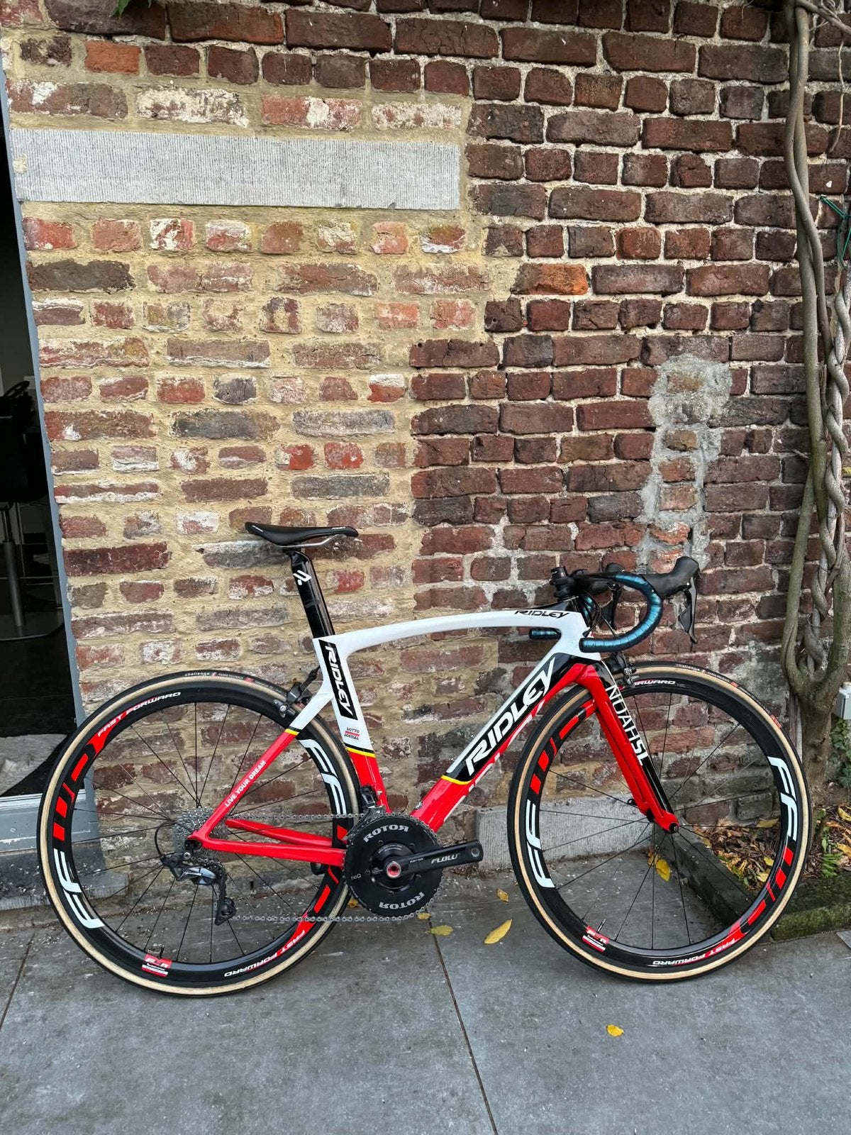 Ridley Noah SL – Taille 52 – Ultegra – Roues carbone FFWD, Vélos & Vélomoteurs, Enlèvement, Comme neuf, Carbone