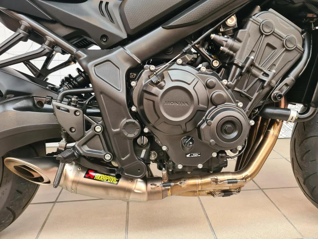 Honda CB650R Black Edition (bj 2023), Motoren, Motoren | Honda, Bedrijf, Meer dan 35 kW, Overig, 650 cc