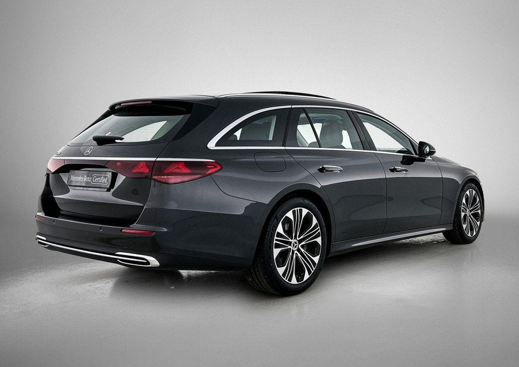 Mercedes-Benz E-Klasse 200 Break Luxury Line | Smartphone In, Auto's, Automaat, Gebruikt, Zwart, 4 cilinders