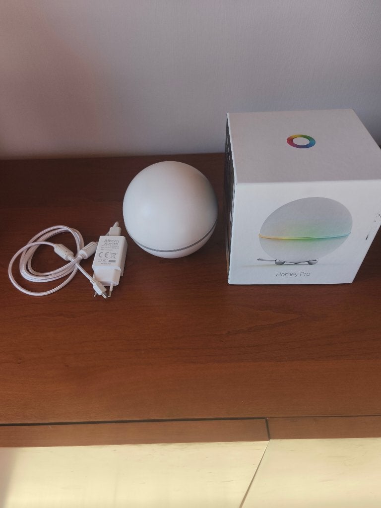 Homey Pro model 2019, Ophalen of Verzenden, Zo goed als nieuw
