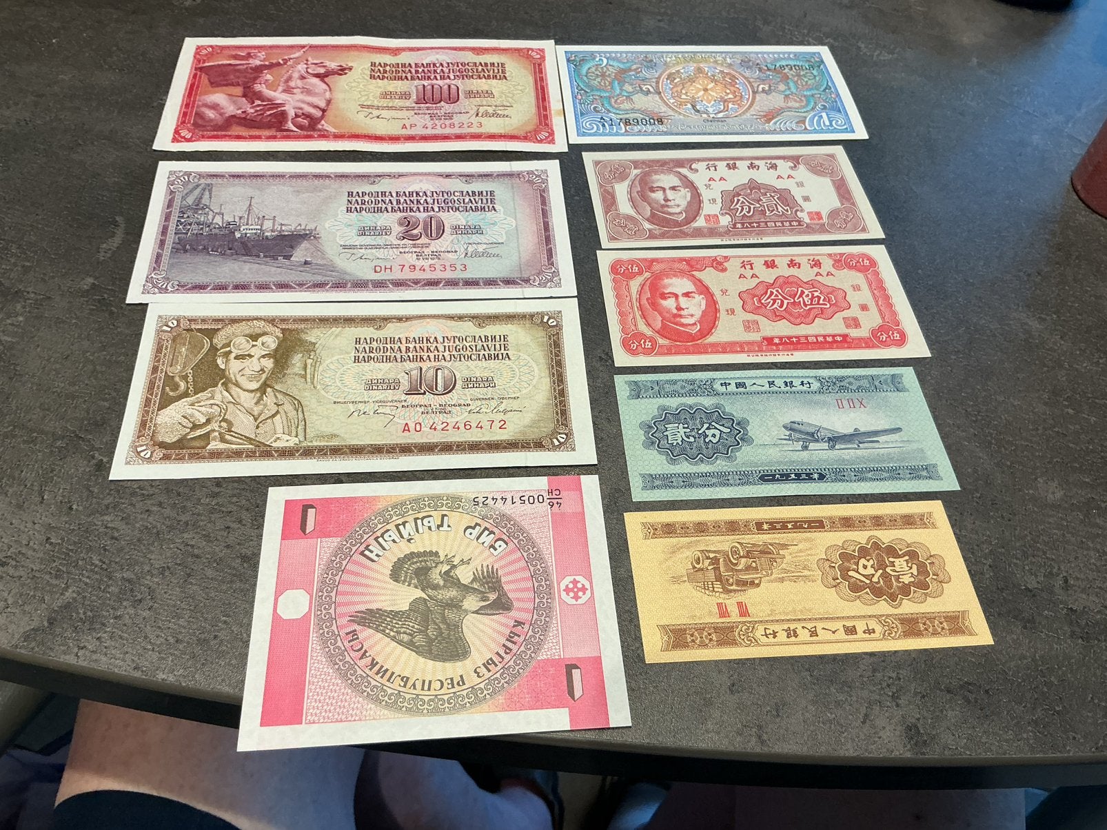 9 billets FDC différents dans le monde, Enlèvement ou Envoi, Billets de banque