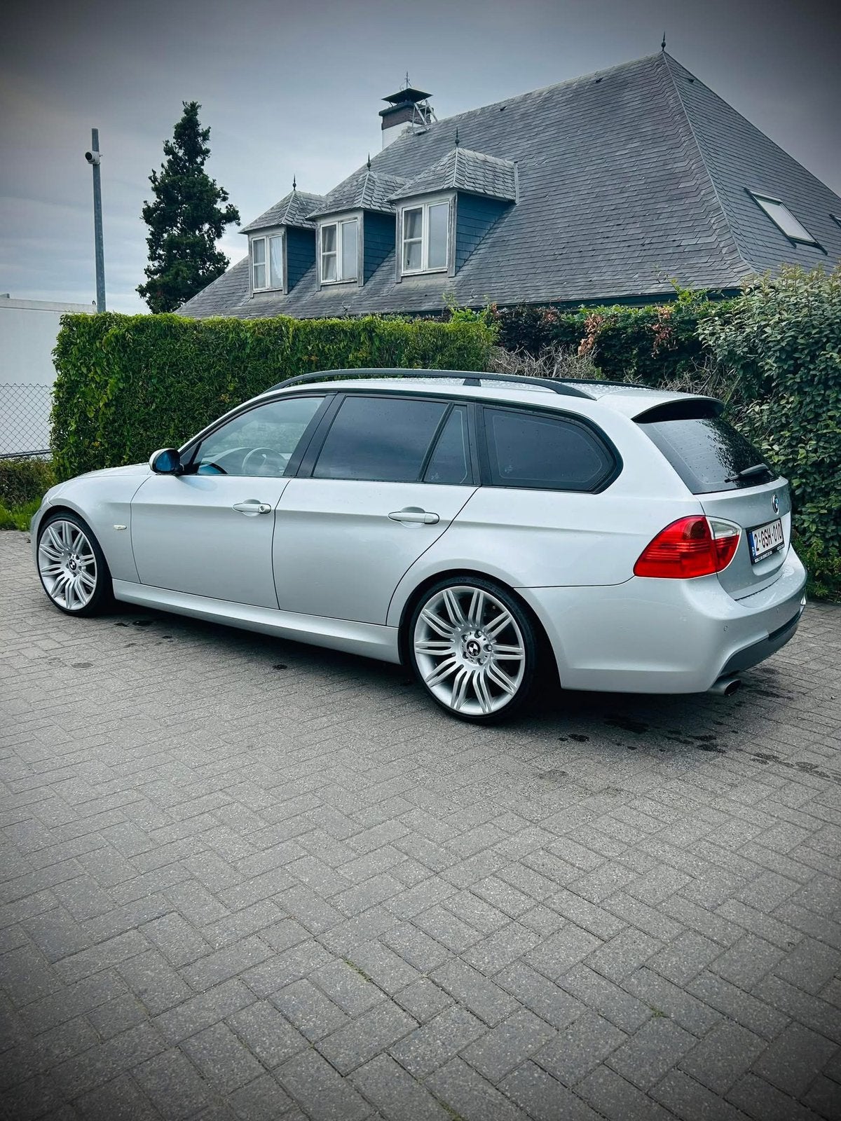 BMW E91, Auto's, BMW, Euro 5, Achterwielaandrijving, 4 cilinders, Alcantara