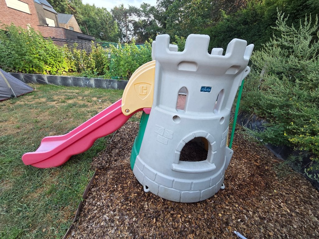 Speelhuis / speelkasteel met glijbaan Chicco, Kinderen en Baby's, Ophalen, Gebruikt, Kunststof
