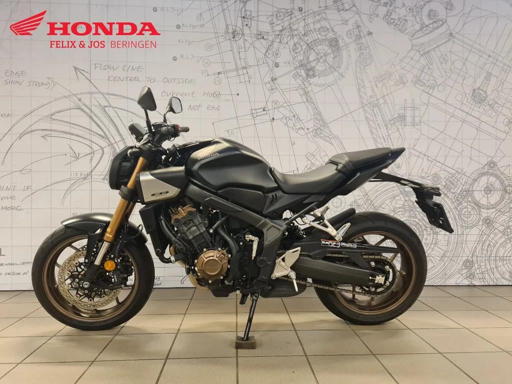 Honda CB650R E-Clutch (bj 2025), Motoren, Motoren | Honda, Bedrijf, Meer dan 35 kW, Overig, 650 cc