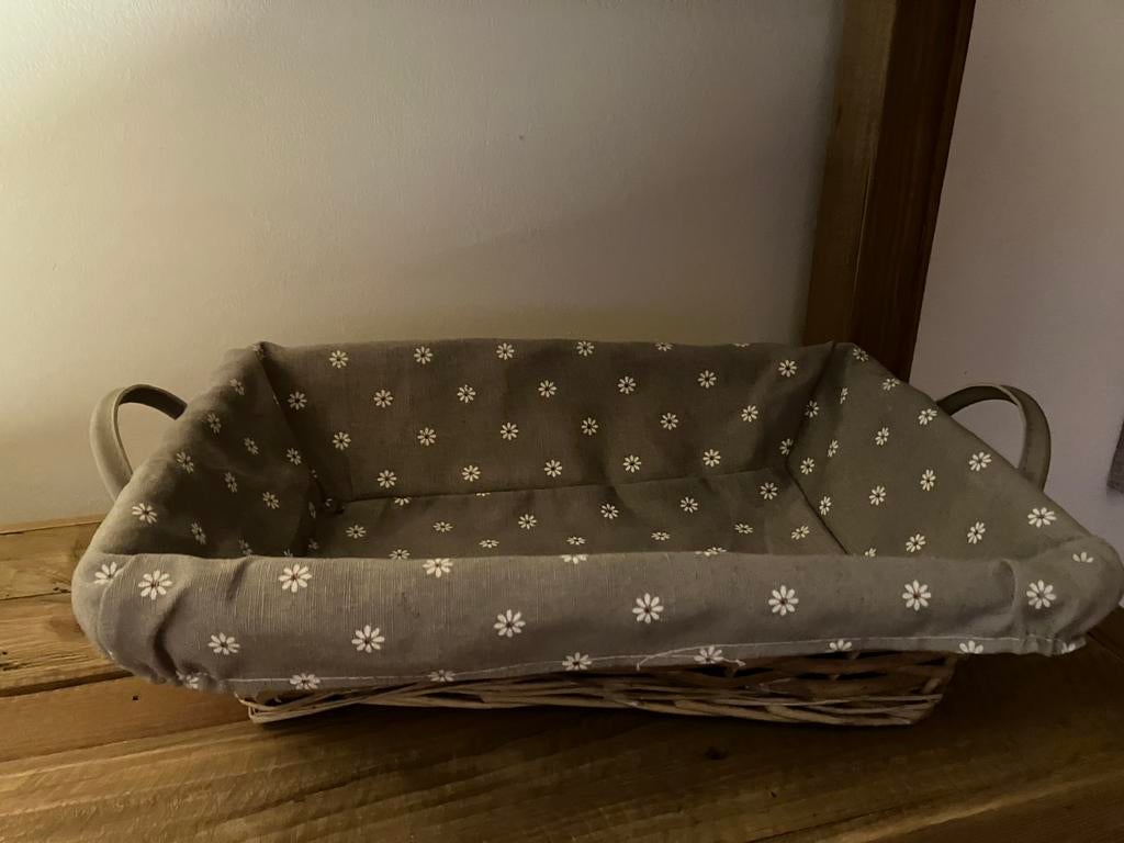 Rotan mand madeliefjes, Ophalen of Verzenden, Nieuw