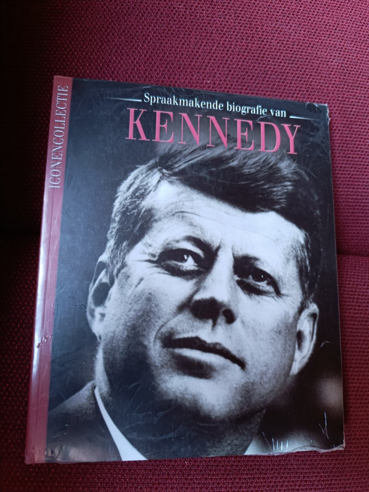 Spraakmakende biografie van KENNEDY (sealed), Boeken, Biografieën, Ophalen of Verzenden