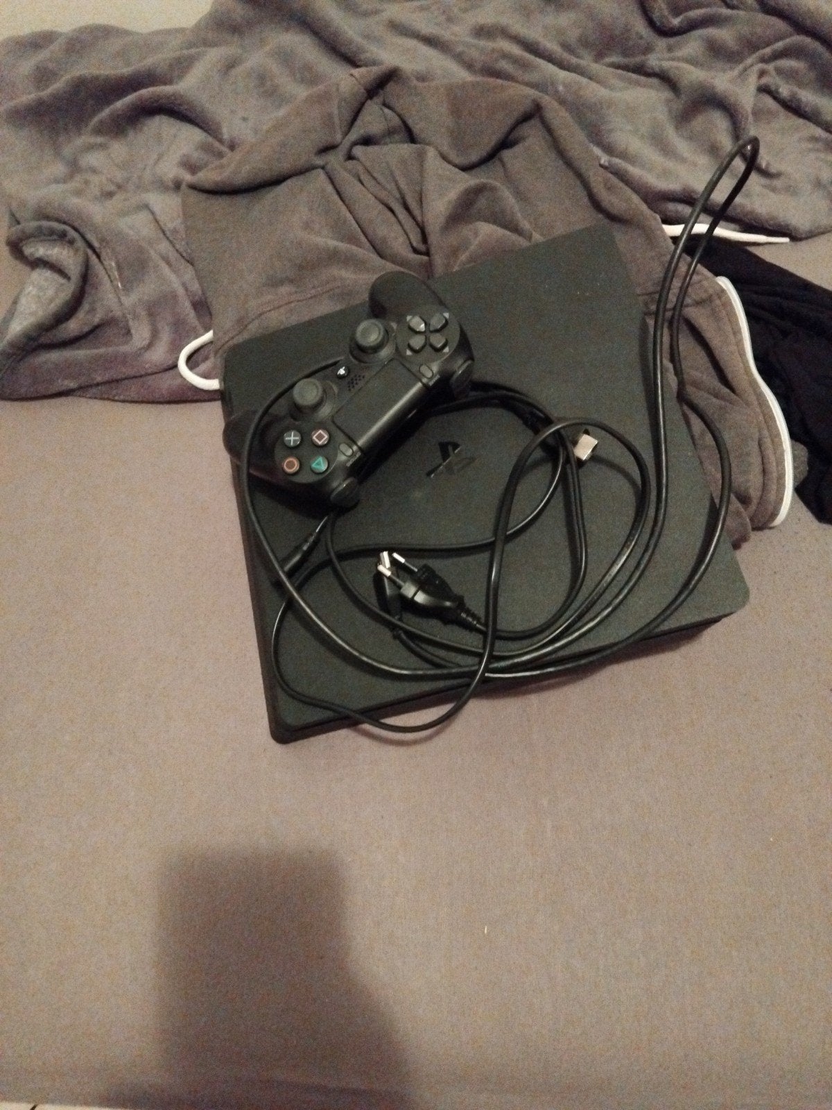 playstation 4 plus controller, Games en Spelcomputers, Ophalen