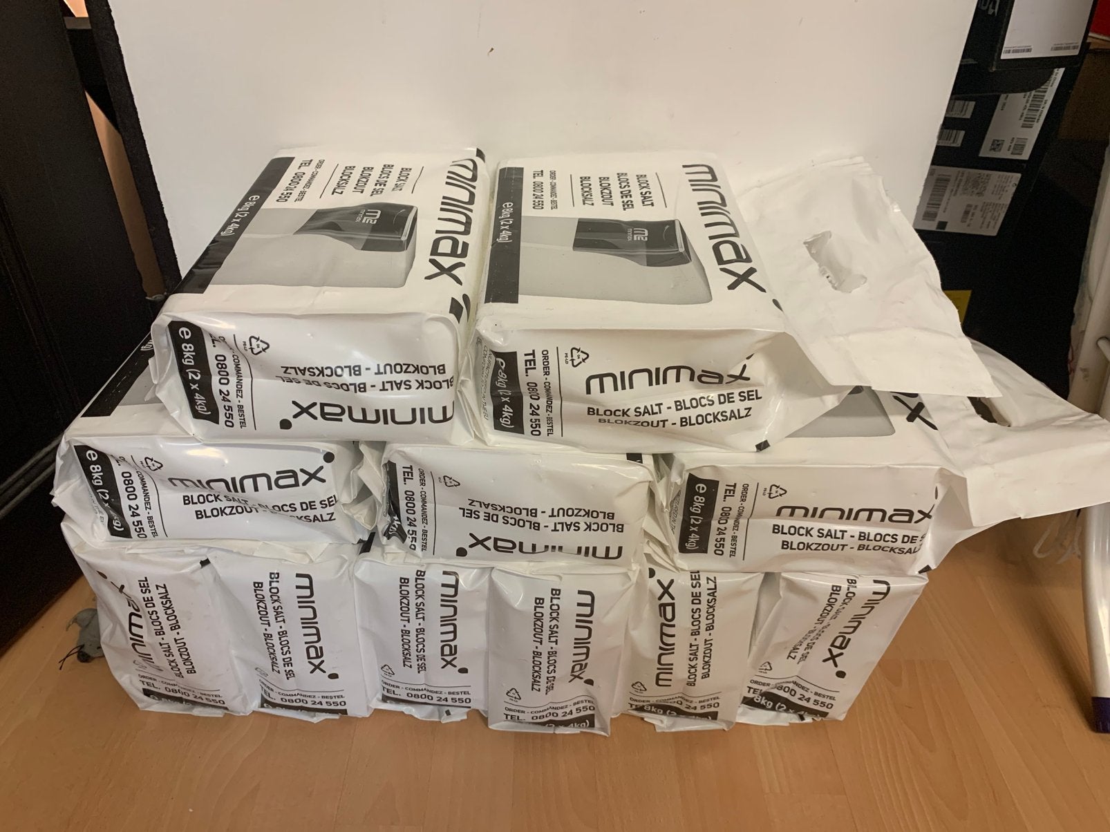 Bloc de sel Minimax 11 paquets (2 x 4 kg/paquet), Enlèvement, Neuf