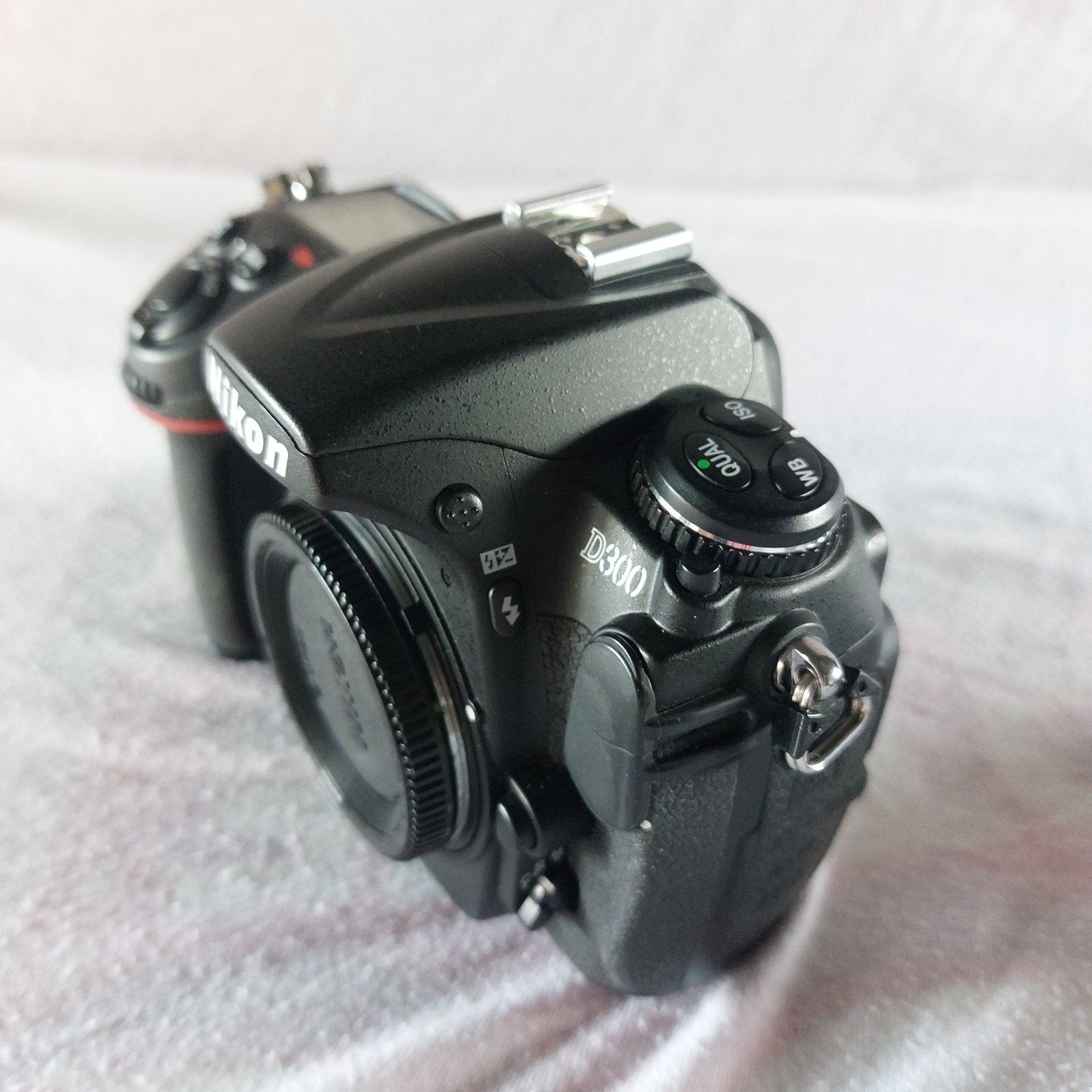 Nikon D300 met nikon 70-300mm, TV, Hi-fi & Vidéo, 12 mégapixels, Comme neuf, Nikon, Reflex miroir
