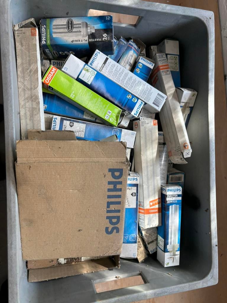 +-100x Philips MASTER PL lampen 18W/26W/32W– nieuw in doos, Huis en Inrichting, Lampen | Losse lampen, Zo goed als nieuw, Overige typen