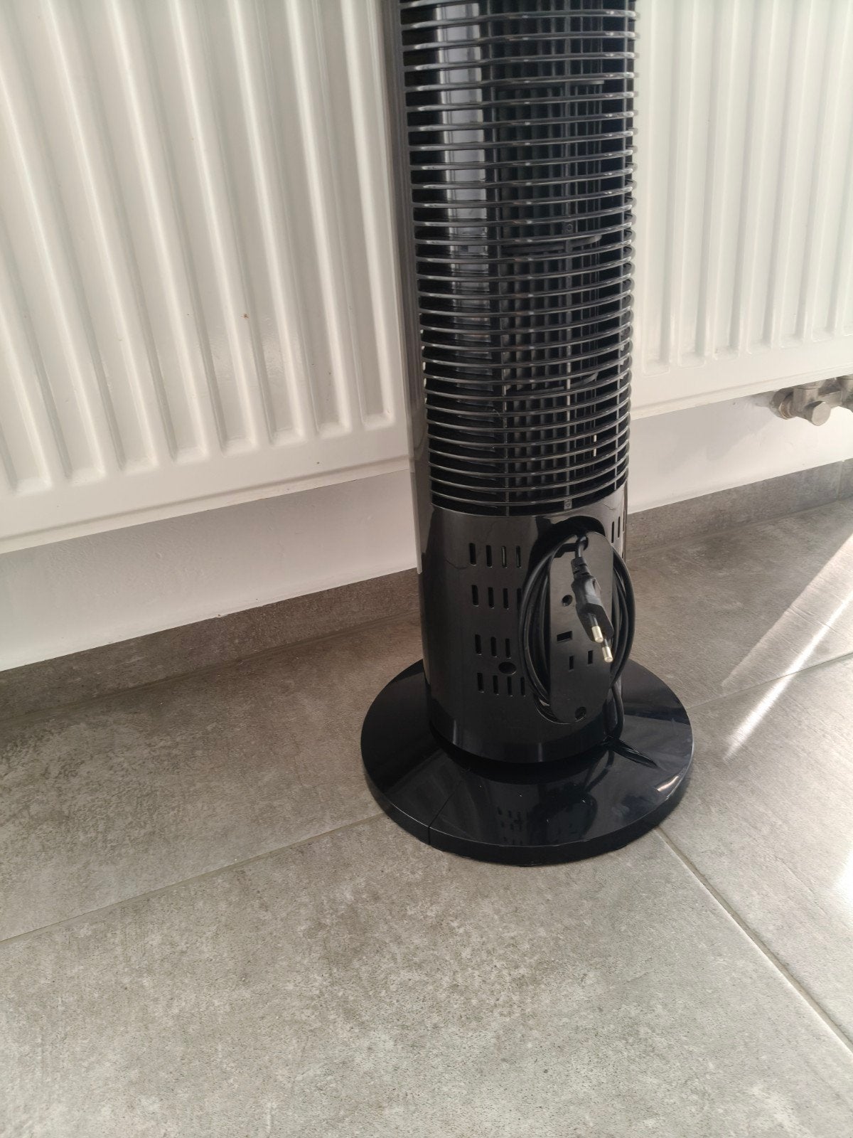 Ventilateur colonne SilverCrest – HG0985SA

À vendre : venti, Electroménager, Enlèvement, Ventilateur avec télécommande, Utilisé