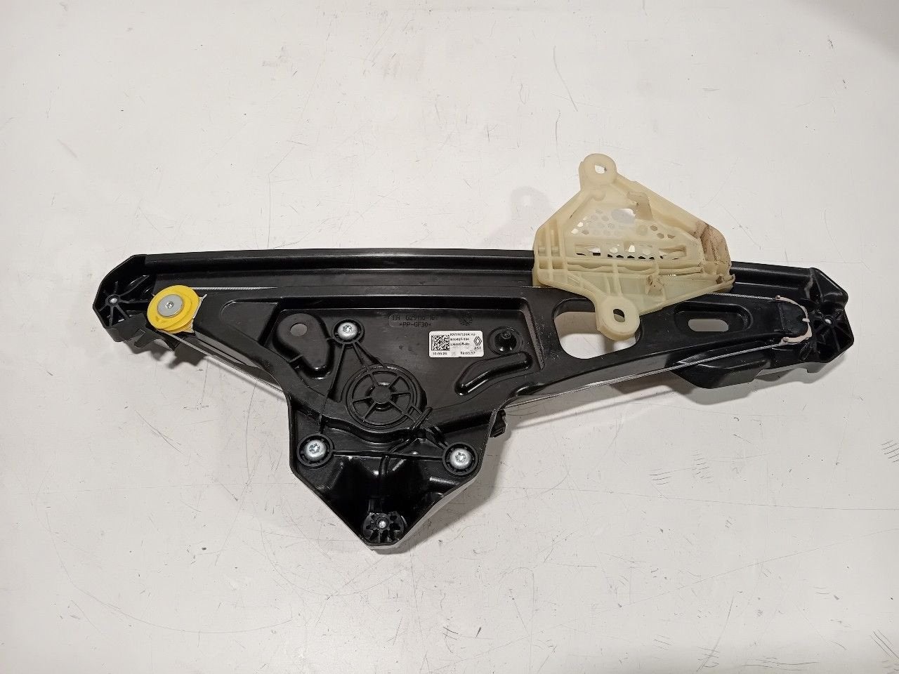 Raammechaniek elektrisch links achter Renault Scenic, Onderdelen@venauto.nl, Van der Ven Autorecycling B.V., Gebruikt, Ettenseweg 76, 4706 PB Roosendaal, The Netherlands