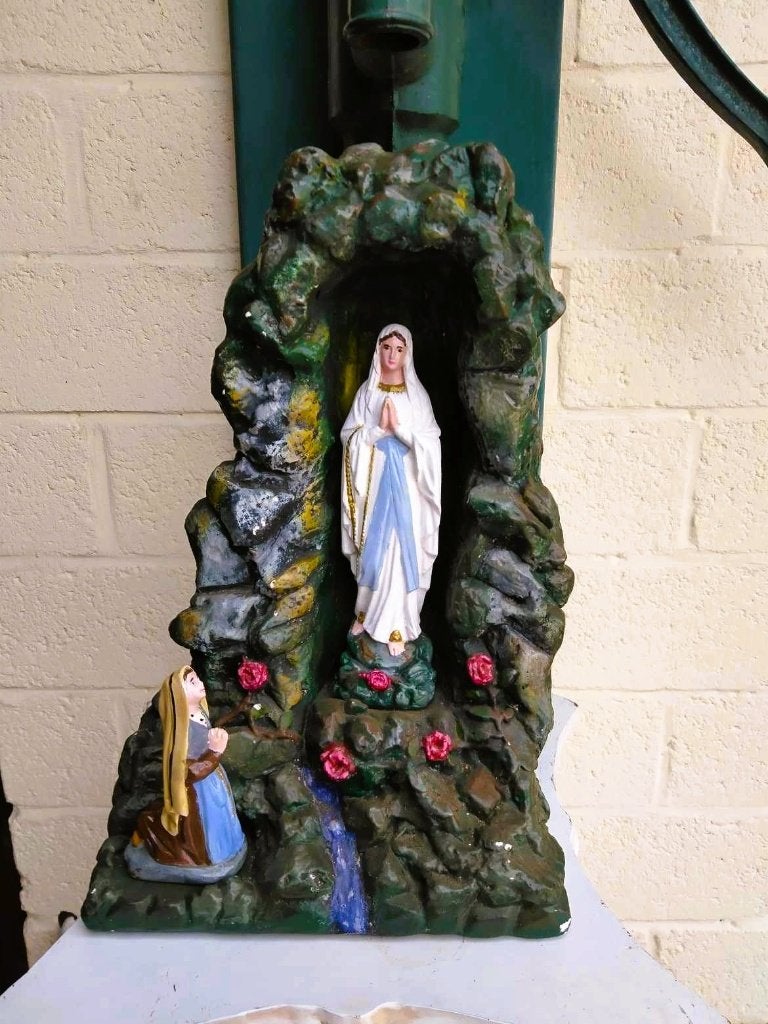 Lourdes beeld Maria & Bernadette 38 cm., Antiek en Kunst, Ophalen of Verzenden