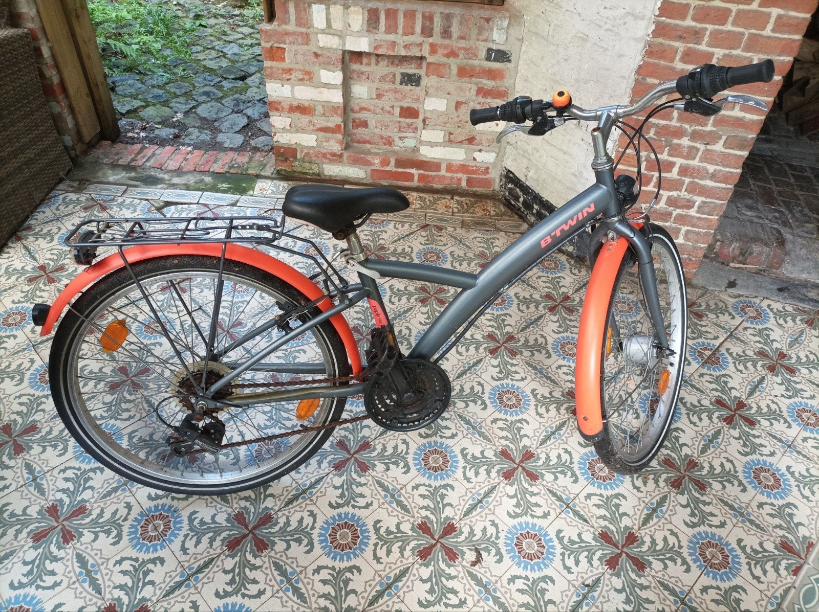 meisjesfiets 24" B-Twin 18versnellingen., Fietsen en Brommers, Ophalen, Versnellingen