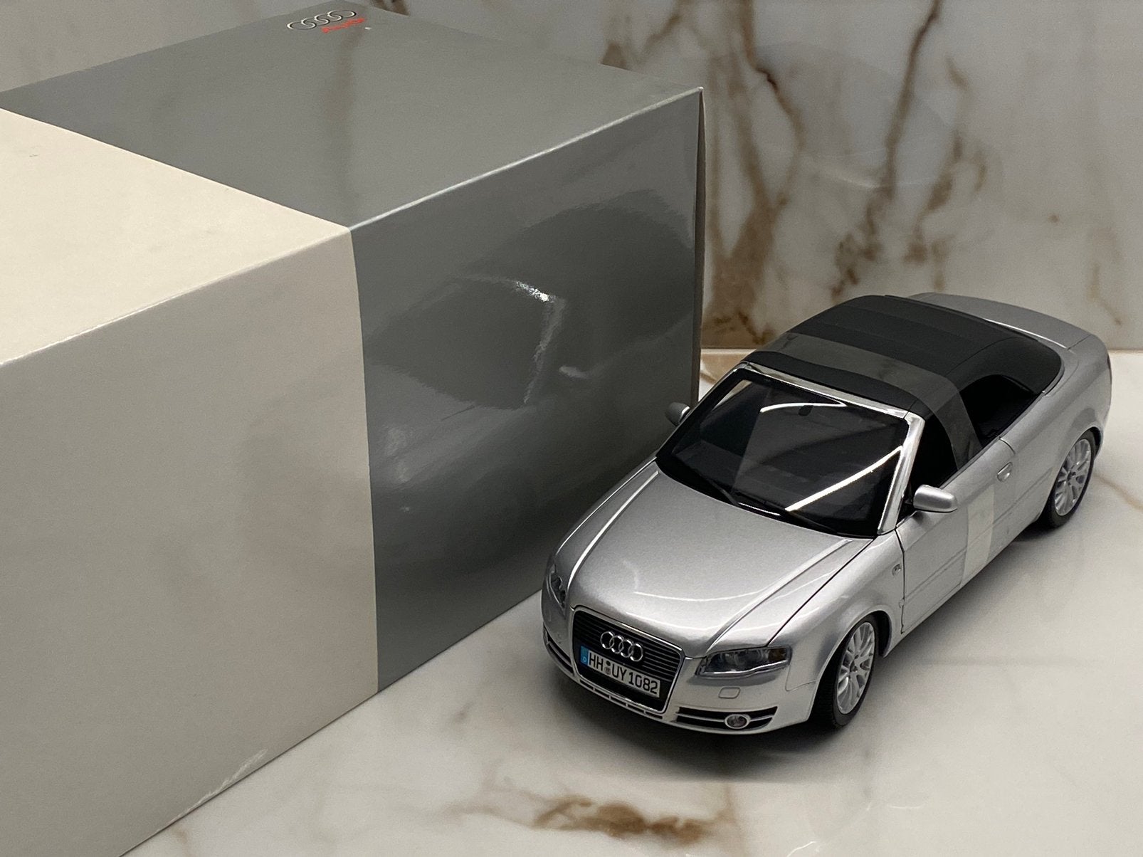 Norev Audi A4 Cabriolet 3.2 Quattro - 1:18, Enlèvement ou Envoi, Comme neuf, Voiture, Norev