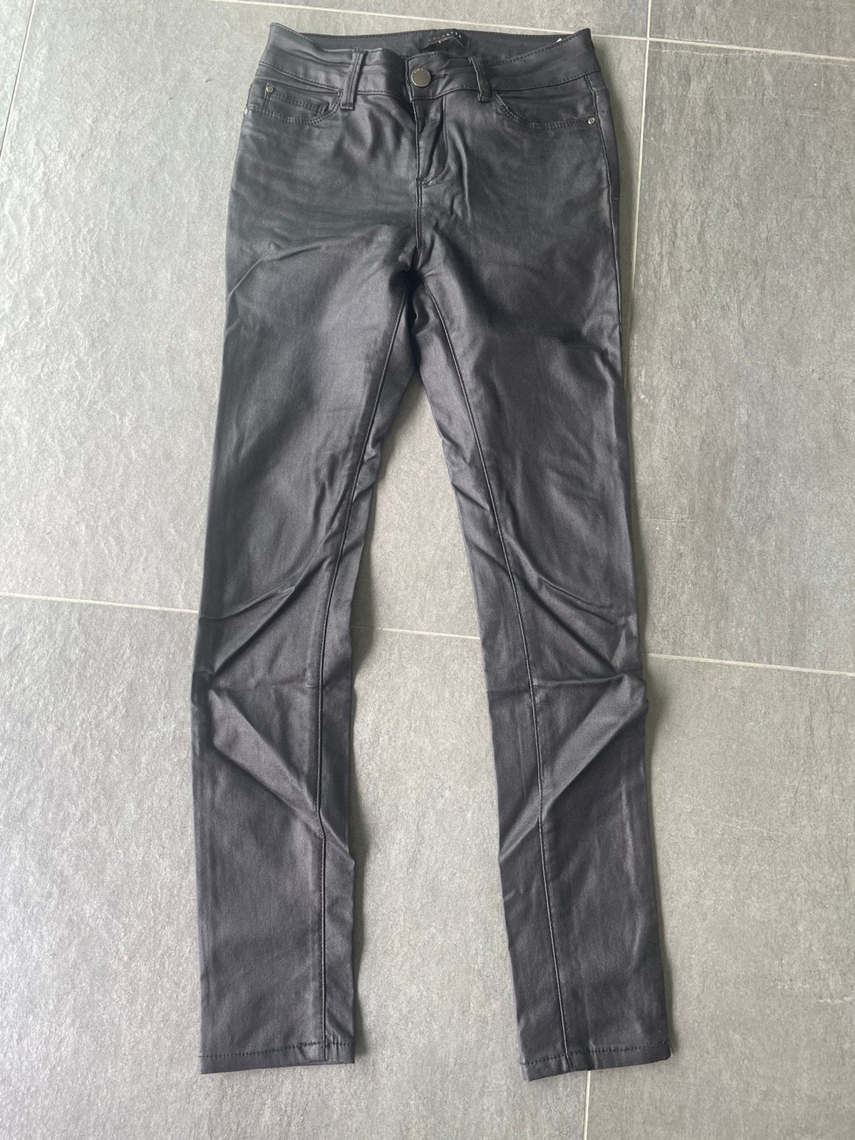 Zwarte dames latex broek, Kleding | Dames, Ophalen, Gedragen, Maat 36/38 (S), Zwart