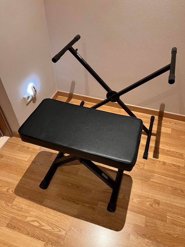 Innox keyboard standaard en kruk, Ophalen, Zo goed als nieuw