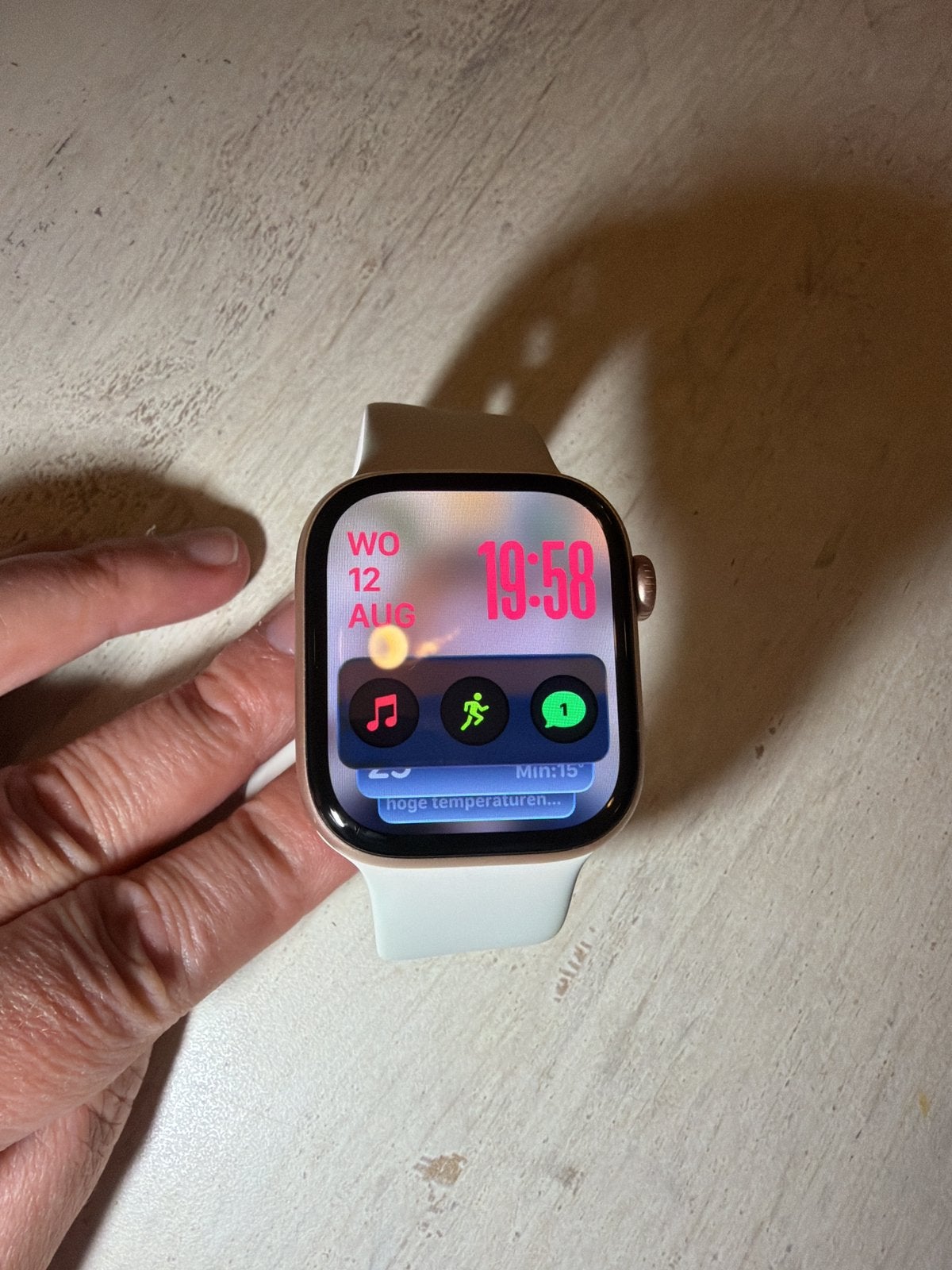 Apple Iwatch series 10 42mm roségoud sportband s/m, Ophalen, Afstand, IOS, Zo goed als nieuw