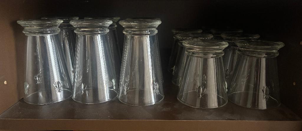 La Rochère - Abeille - Verres, Maison & Meubles, Cuisine | Vaisselle, Comme neuf, Verre ou Verres, Autres styles, Verre, Enlèvement ou Envoi