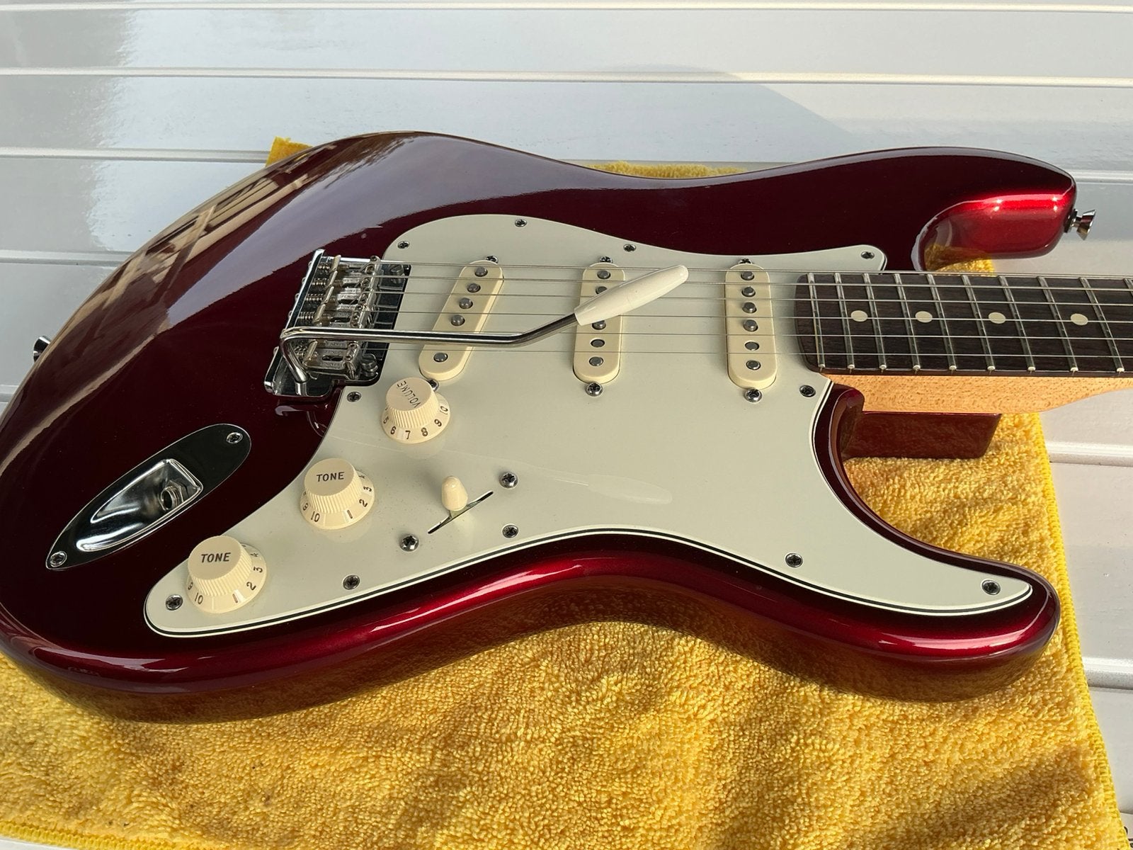 Stratocaster Fender, Enlèvement ou Envoi, Comme neuf, Fender