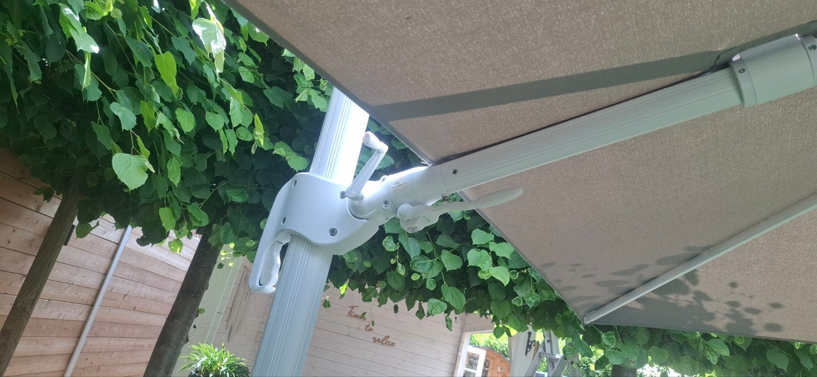 Witte  parasol 2.5 op 2.5 m, Jardin & Terrasse, Accessoires mobilier de jardin, Enlèvement