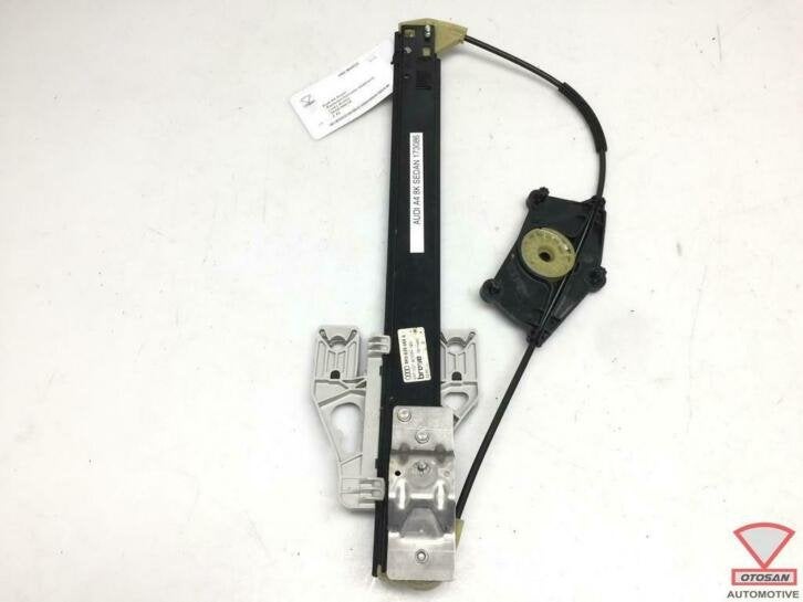 audi a4 raammechanisme elekt. links achter 8k0839461a, Auto-onderdelen, Gebruikt, AUDI AG, Auto-Union-Strasse 1
85045  Ingolstadt, DE