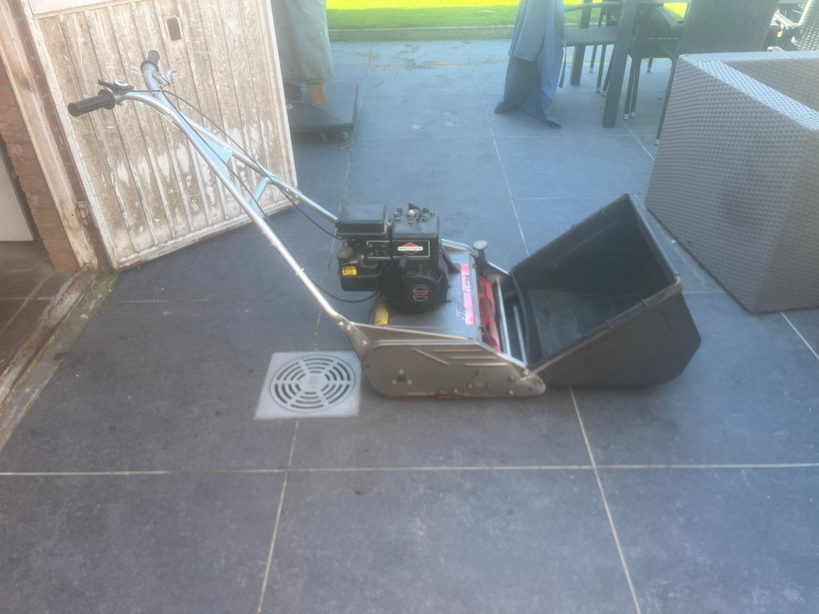 Grasmaaier te koop, Tuin en Terras, Ophalen, Gebruikt, Opvangbak, Benzine-grasmaaier
