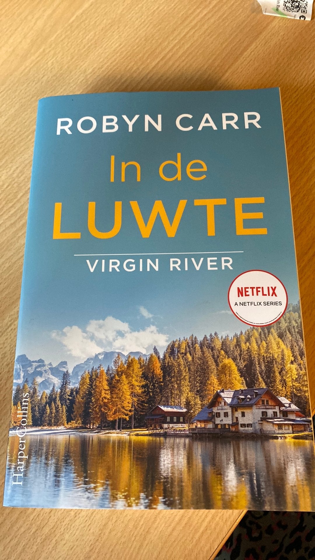 Robyn Carr - In de luwte, Ophalen, Zo goed als nieuw, Nederland, Robyn Carr