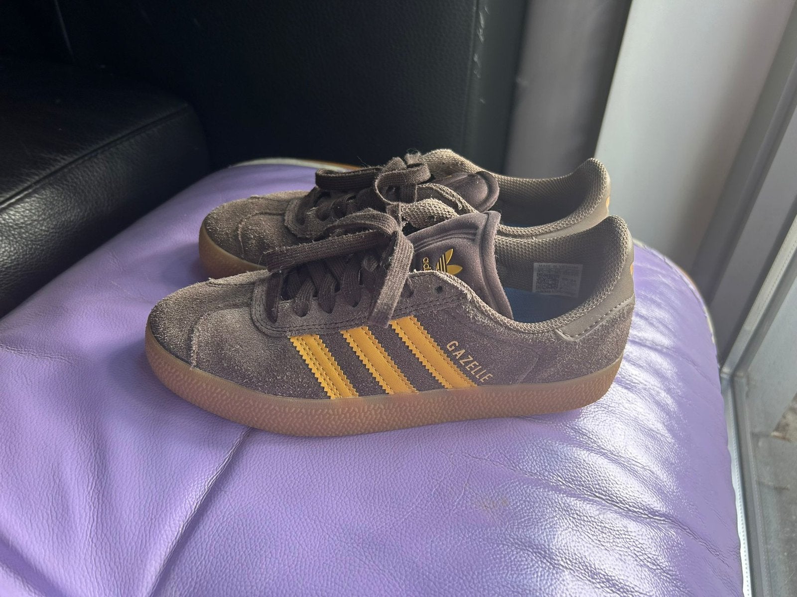 Adidas Gazelle marron jaune taille 36,5, Enlèvement ou Envoi, Comme neuf, Brun