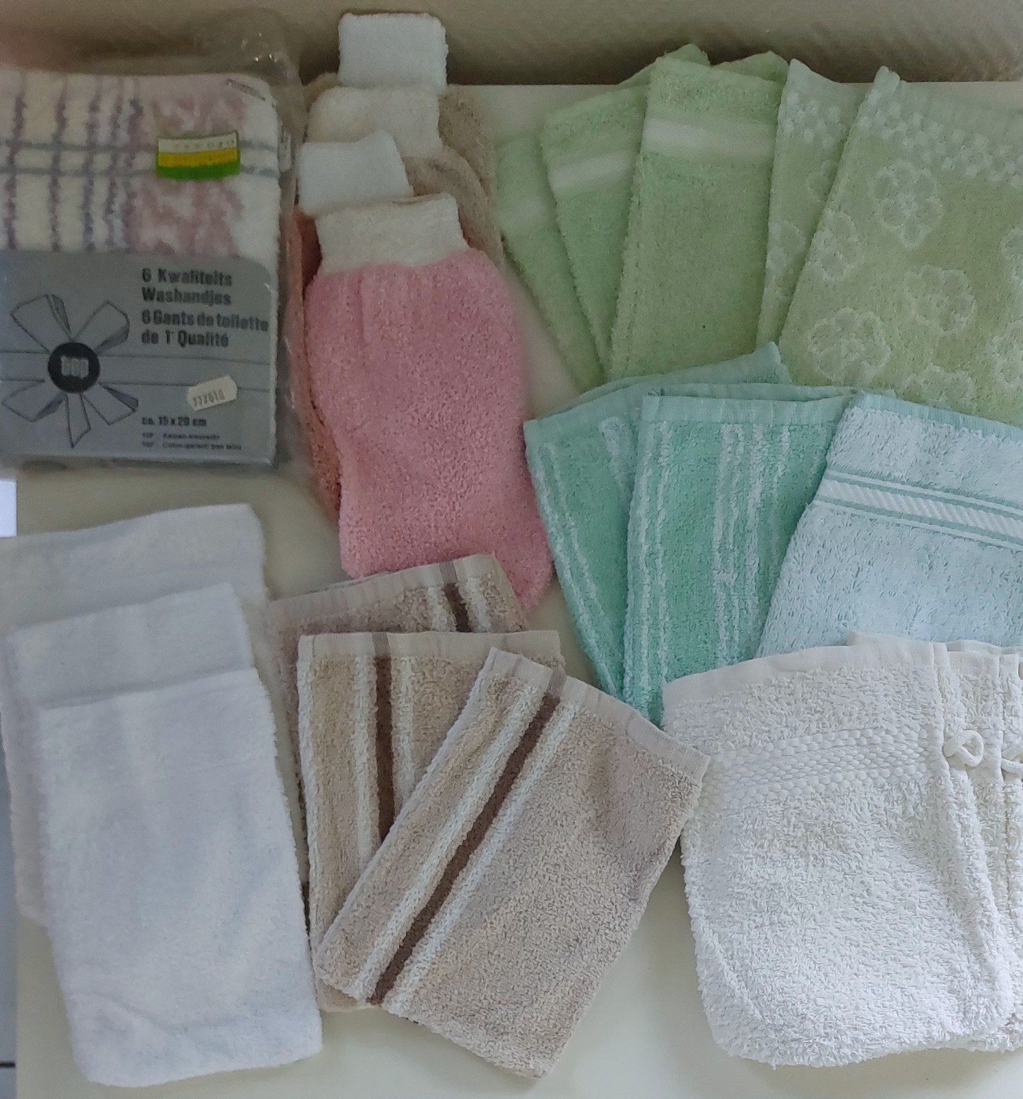 Gants de toilette
Jamais utilisé

Par lot : 20,00 euros, Enlèvement ou Envoi