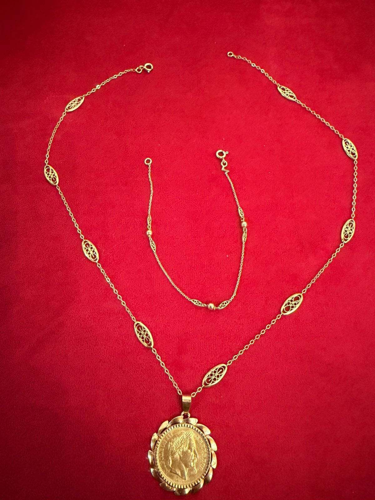 Gouden sieraden (beschikbaar), Ophalen, Met hanger, Zo goed als nieuw, Goud