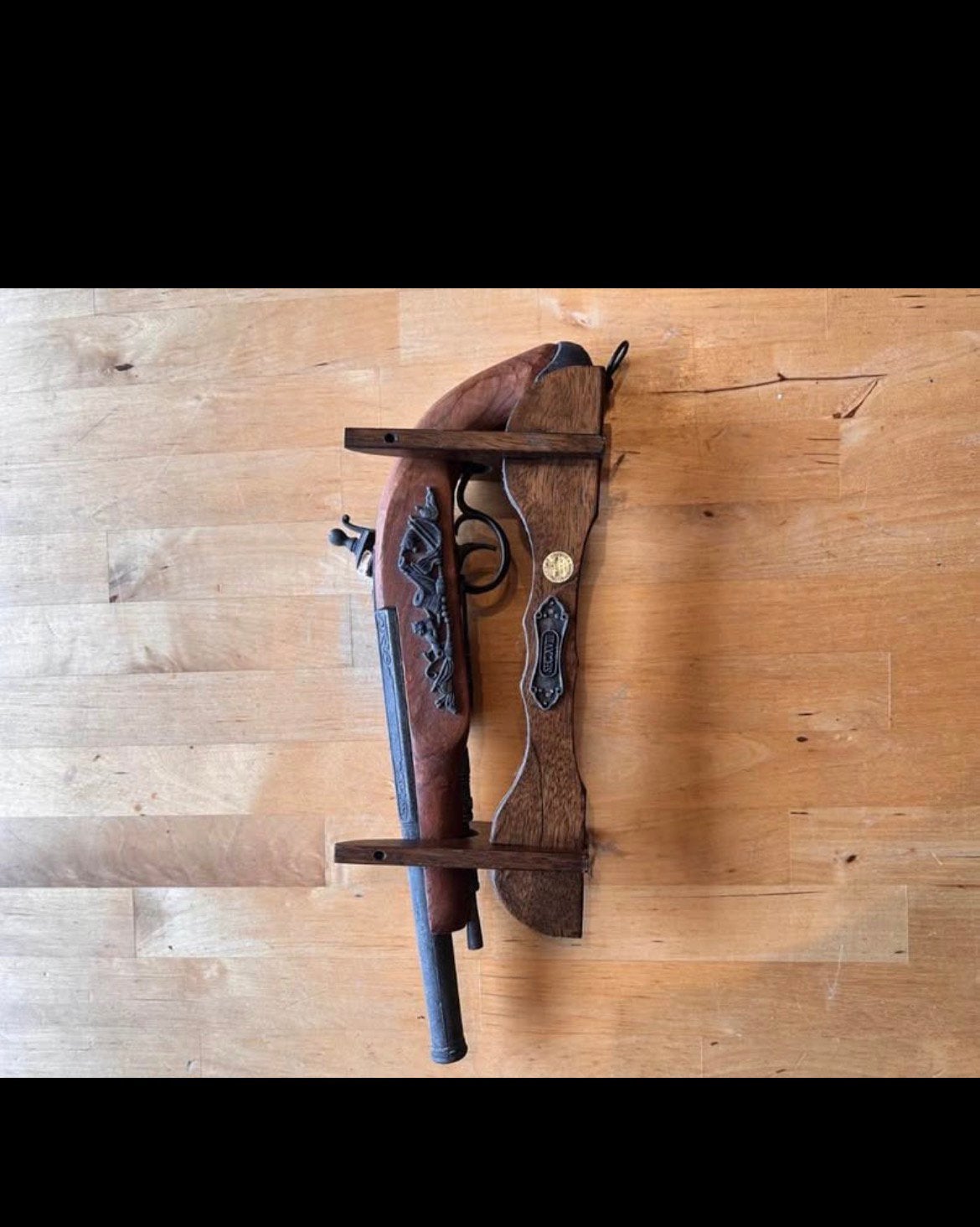 Pistolet décoratif à silex Hawkins support bois style ancien, Antiquités & Art, Enlèvement