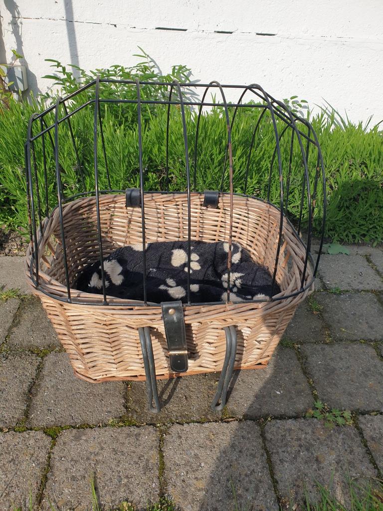 Fietsmandje kleine hond of kat, Fietsen en Brommers, Fietsaccessoires | Fietsmanden, Ophalen
