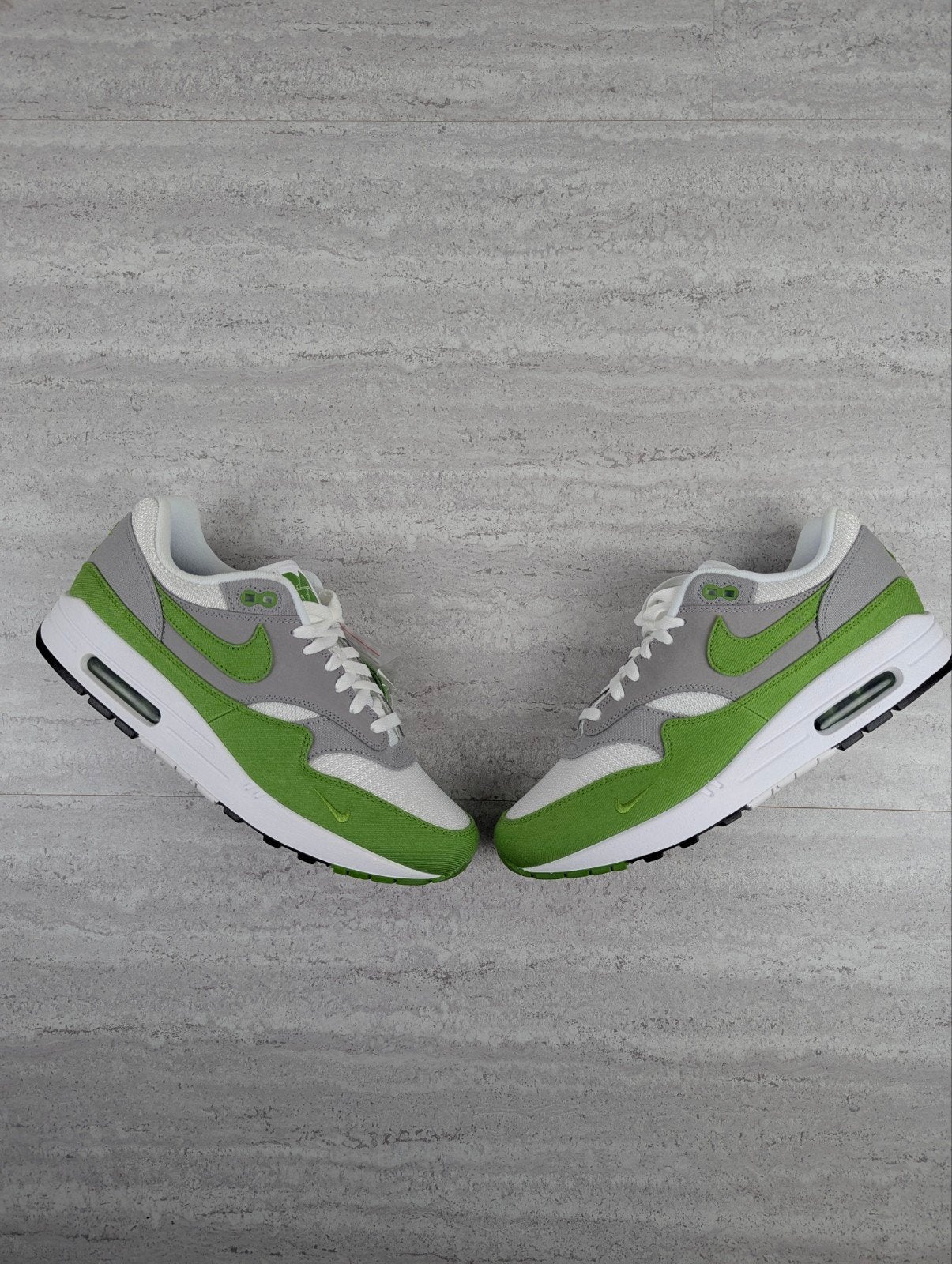 Nike Air Max 1 x Patta "20 Years" - Maat 44.5 - Grijs Groen, Neuf, Autres couleurs, Nike, Enlèvement
