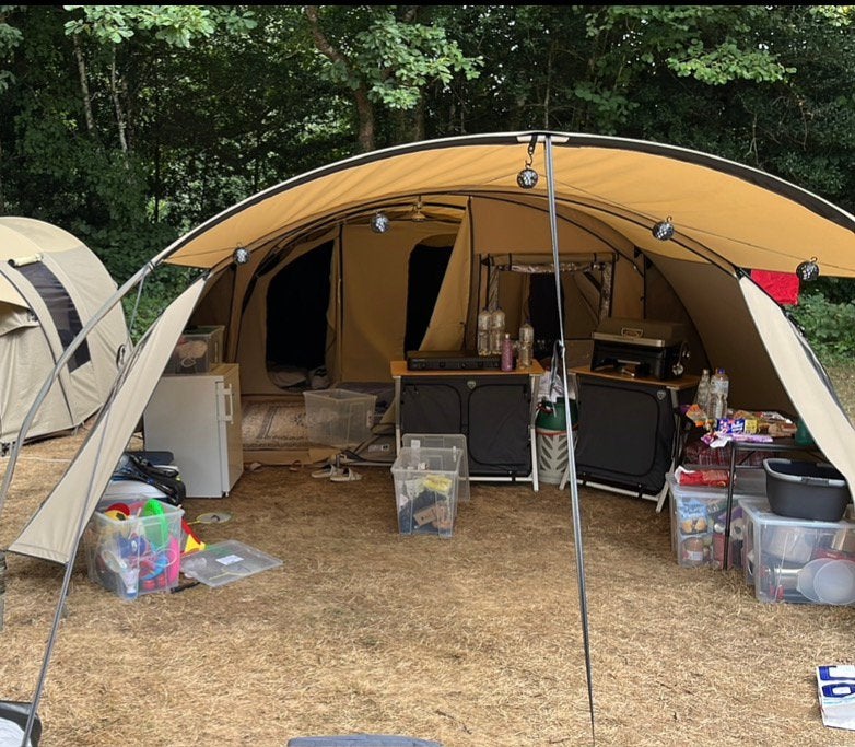 Kampeertent 6 personen, Caravans en Kamperen, Ophalen, Zo goed als nieuw, Tot en met 6