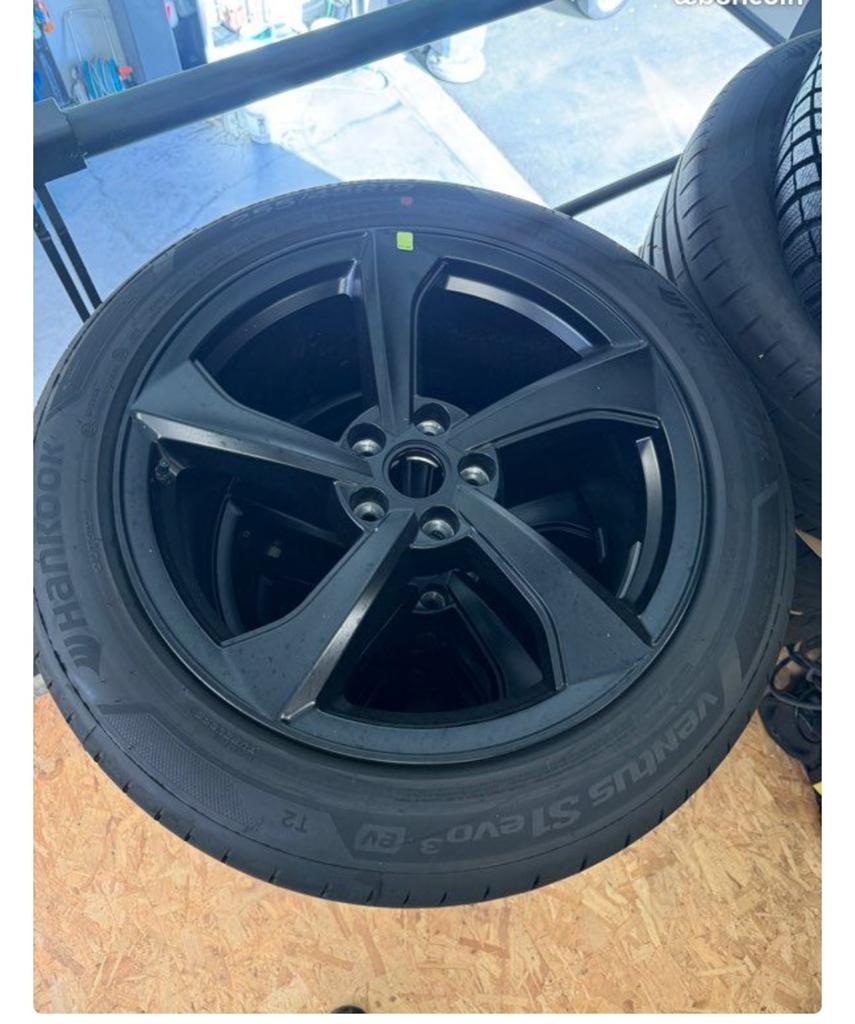 Tesla model Y NIEUW, Auto-onderdelen, Banden en Velgen, Ophalen of Verzenden, Zomerbanden, Velg(en)