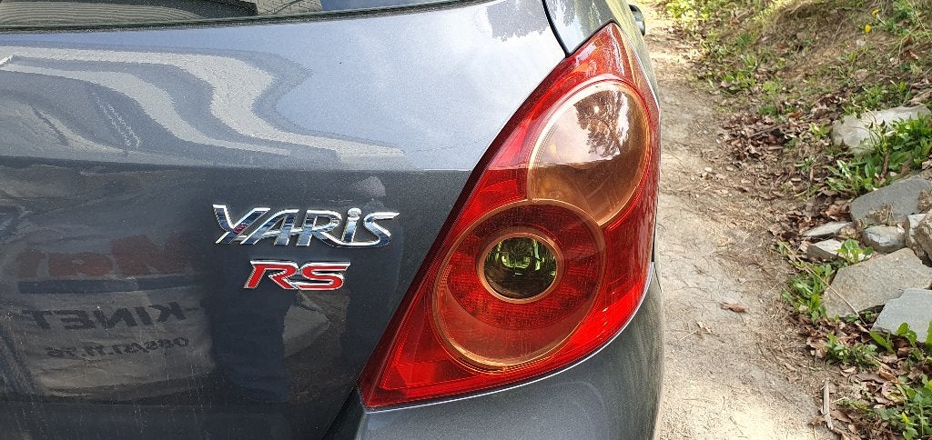 YARIS TS SR  1.8, Achat, Boîte manuelle, Autres couleurs, Noir