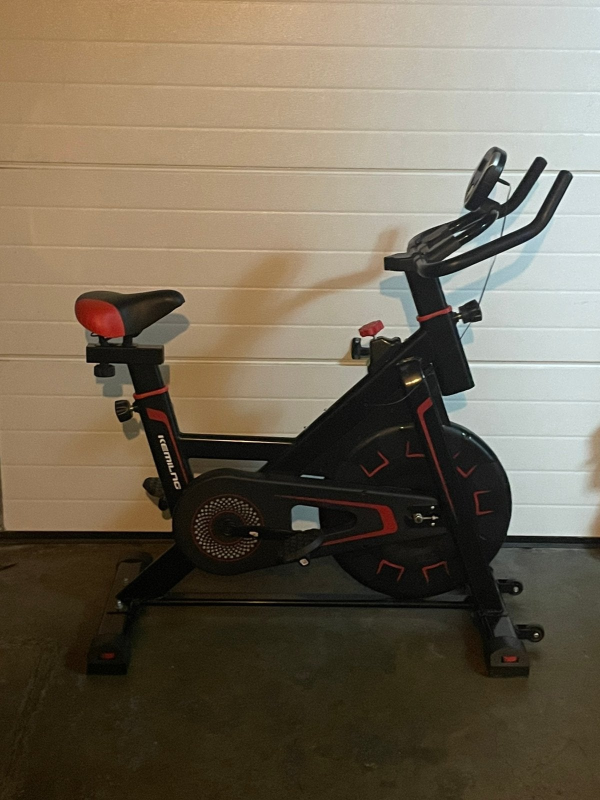 Vélo de spinning KEMILAG ‍️ – Fitness / Vélo d’appartement, Une personne, Autres types