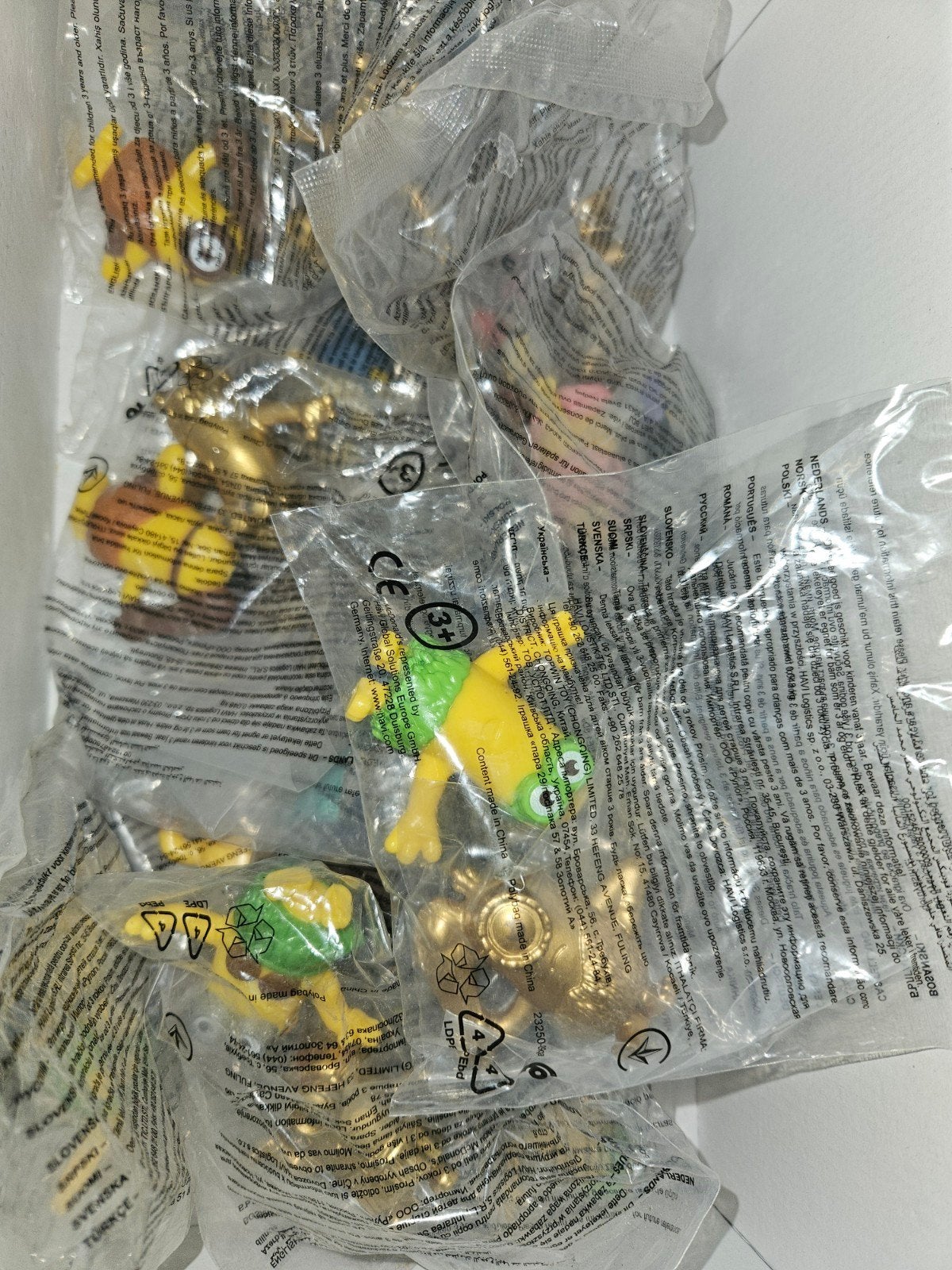 Doos met poppetje minions van McDonald's, Ophalen